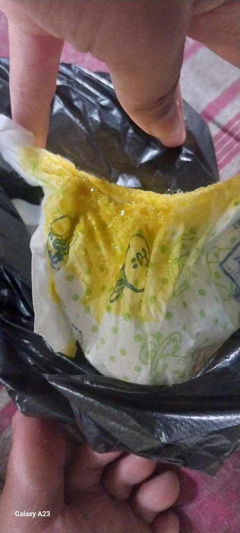 Pup terlihat berlendir