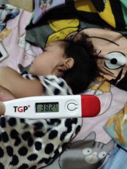Fever, vomiting, teething (1 yr and 6 months)