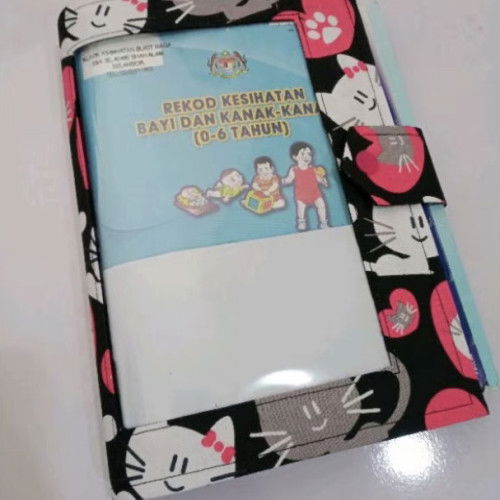cover buku klinik kesihatan ibu & baby