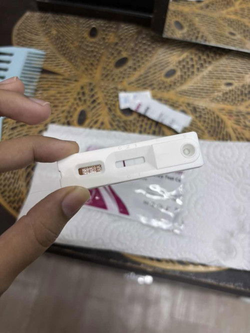 Check out nie mcm double line. Tapi period lmbat seminggu. Tiba arini bleeding. Knpa ye