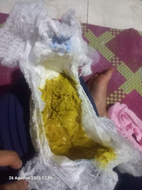 pup bayi umur 9 bulan 8 hari