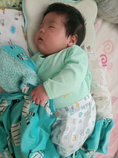 น้องน้ำหนักขึ้นเยอะไปไหมคะ