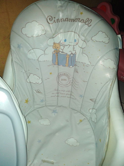 Ada yg minat Baby chair sugar baby cinnamon rolls baru pakai 6 bulan masih sangat bagus
