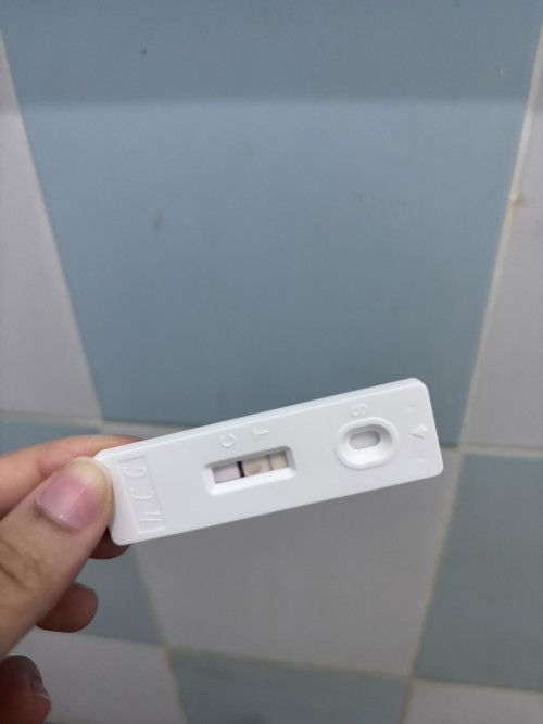 ตรวจครรภ์ขึ้น2 ขีดจางๆ แบบนี้ท้องไหมคะ