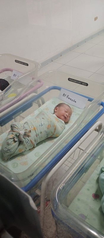 Alhamdulillah bayi ku dah lahir hpl 27 September lahir 6 Oktober sore Alhamdulillah normal😊♥️