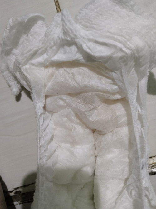 Assalamu'alaikum binda. Disini ada gk warna pipis anak 1 tahun seperti ini