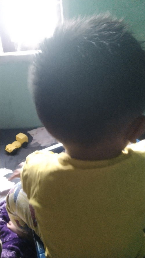 anakku belum mau bicara tapi mengerti semua yang dibilang dan sesuai apa yang diperintahkan