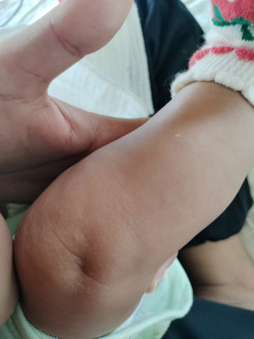 แนะนำครีมทาตัวหน่อยค่ะ