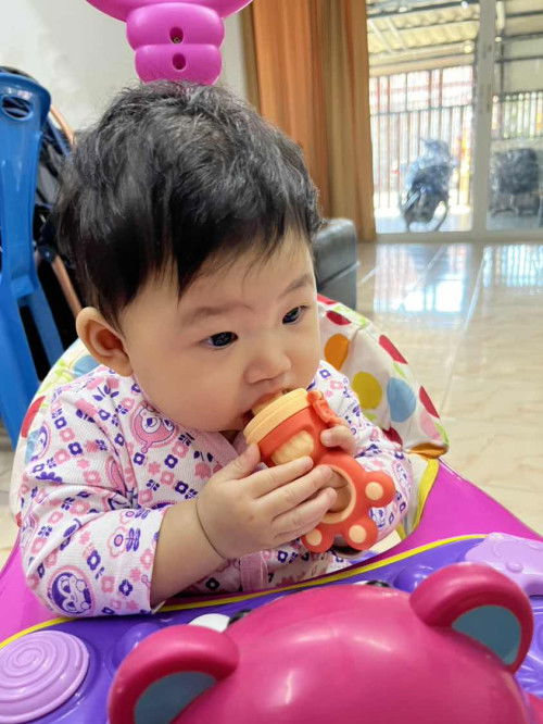 น้อง7เดือนแล้ว ไม่ยอมกินข้าวเลย ป้อนตั้งแต่6เดือน ไม่เอาข้าวเลย ขวดนมก็ไม่กินเลย 
แม่ๆมีวิธีแนะนำมั้ยคะ  แม่บ้านนี้ท้อแล้ว