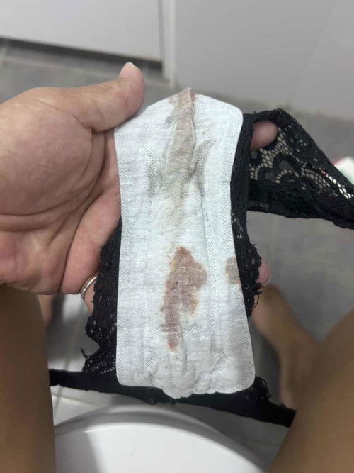 มีมูกเลือดไหล