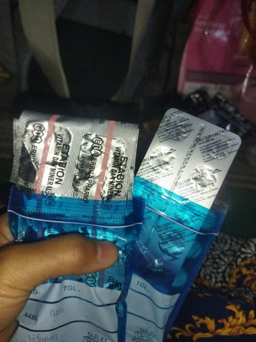 Bunda mau tanya, usia kehamilan aku udah masuk 33week 4day kemarin aku dateng ke dr.obgyn