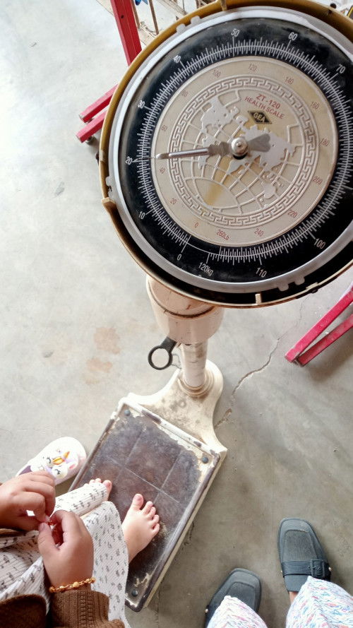 Berat badan anak perempuan 3th