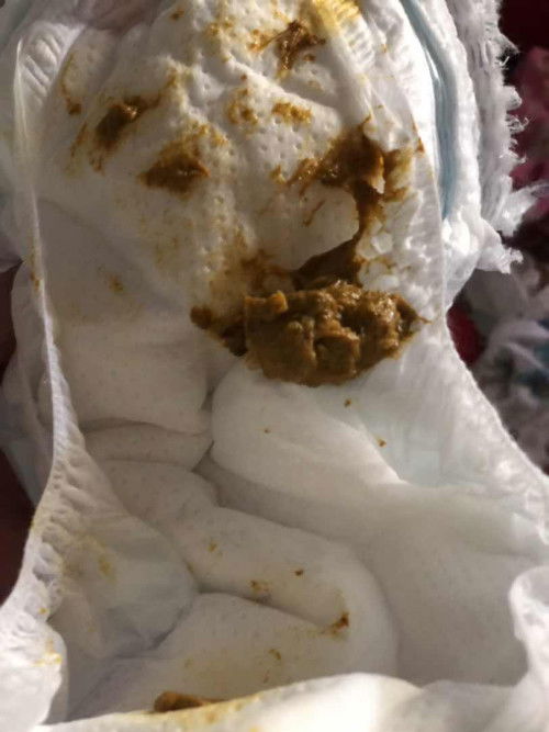 พึ่งฝึกน้องกินนมผงได้2วัน