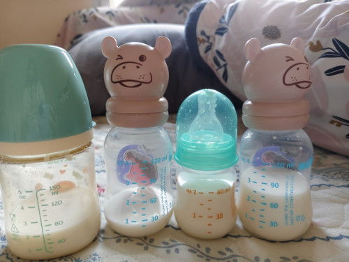 น้องไม่ยอมกินนมทำไงดีคะ