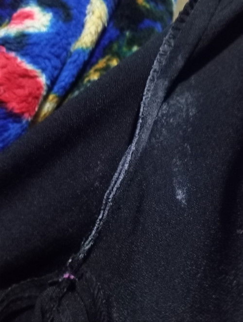 Ada yang sama kaya aku ngga ka. Aku suka keputihan kaya gini itu posisi sengaja ga pake cd..