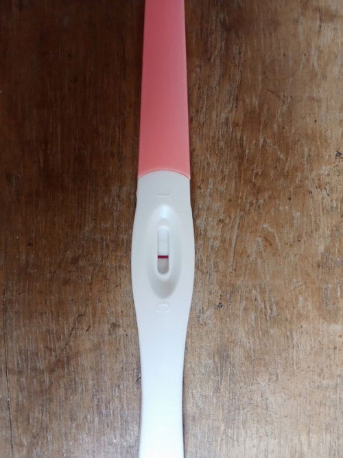 ให้นมลูกอยู่ท้องได้มั้ยคะ