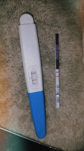 ประจำเดือนขาด7วัน ตรวจช่วง3ทุ่มกว่า
มีสิทธิ์ท้องไหมคพ