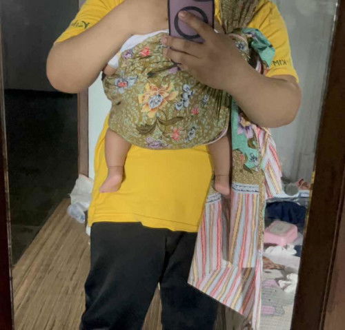 Gendong jangkar jarik