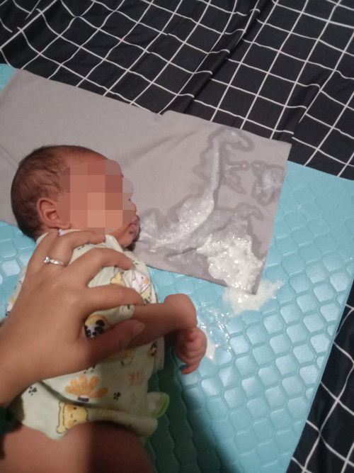 Newborn Muntah