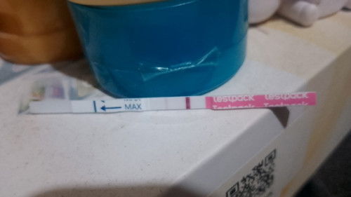 Senin kemarin USG hasil 5weeks keluar darah seperti orng haid, skrng cek urine samar garisnya 😭