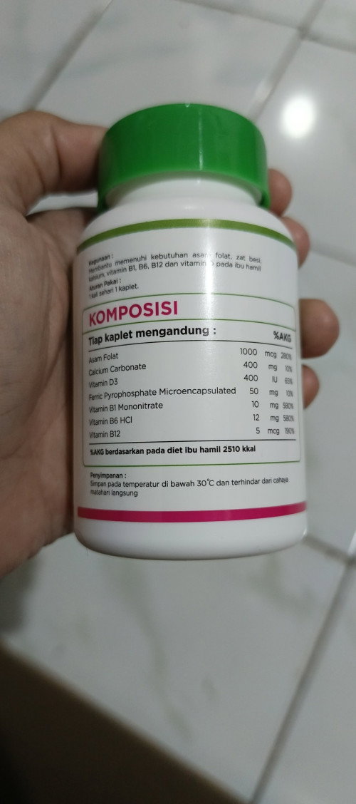 Ada yg udah pernah minum vitamin Andalan Nutrifemme Folamom ?