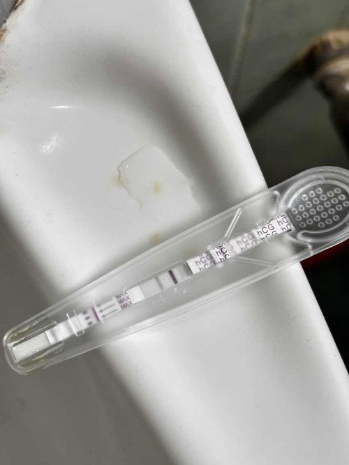 Saya period dah delay seminggu and dah test 2x, macamni result dia👇🏻