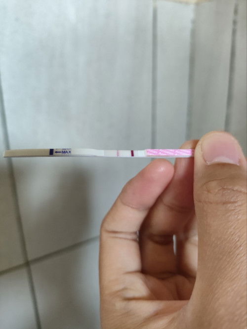 Bun saya sudah telat haid 4 hari, dari hari pertama telat sudah testpack hasilnya samar knp ya?