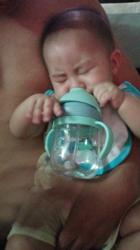 Mga mi nagpacheck up kmi sa pedia ng anak q for 5monthly check up ang sabi pwede na daw tubig 1-2onz