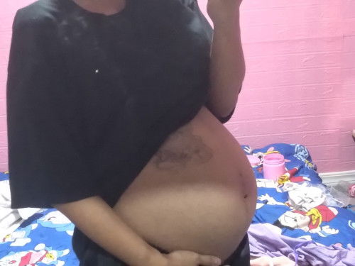 ไม่มีอาการเเพ้ท้องเลย มีเเต่คนทักว่าได้ชาย เเม่ๆคิดว่ายังไงกันคะ