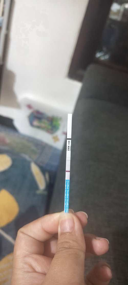 Hpht 14 Feb, nyoba tespek garis 2 tp yg 1 nya samar banget. Apa ada yg sama?