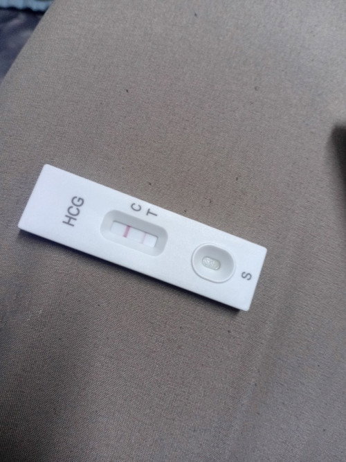 Keliruu pregnant atau nk period ?