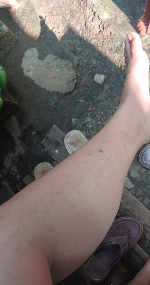 bund ada yang tau ga ya ini air apa soalnya tbtb ngucur tp dikit, kemarin hbis hb sm suami sih