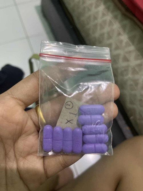 Obat dikasih bidan gk tau merk nya
