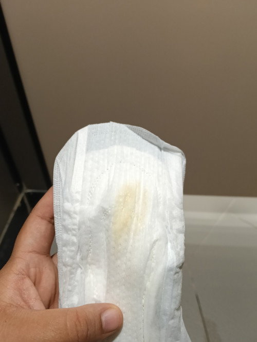 saya nak tanya , ini keputihan biasa atau tanda air ketuban ke apa ya, ni pregnancy kedua . tlg jwb