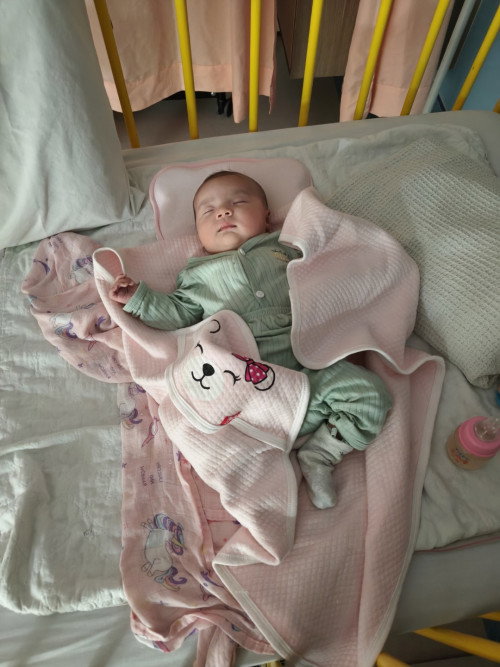 Berak ada drah sikit baby sebulan