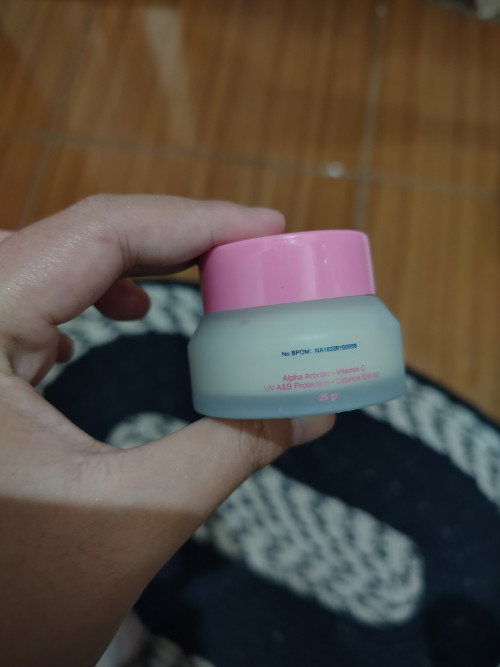 Bund, apa alpha arbutin pada day cream Camille beauty boleh untuk bumil???

#hamil #skincare