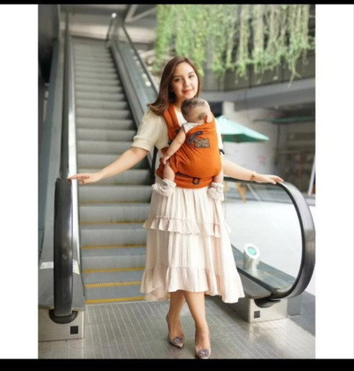 Cuddle Me carrier nak let go