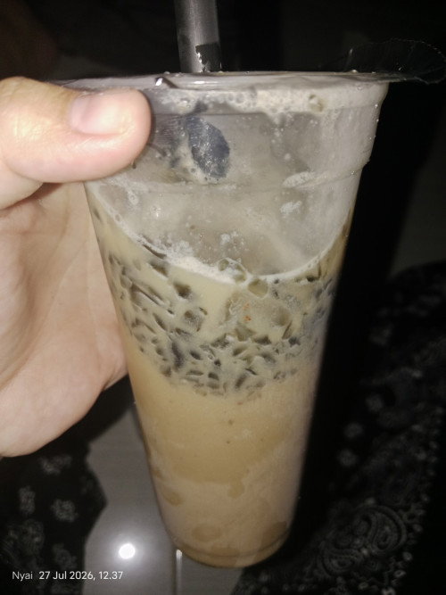 usia kandungan 18 bulan minum capucino apakah aman ?