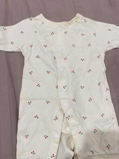 WTS baju bayi 0-6 bulan dari pondok aren tangsel