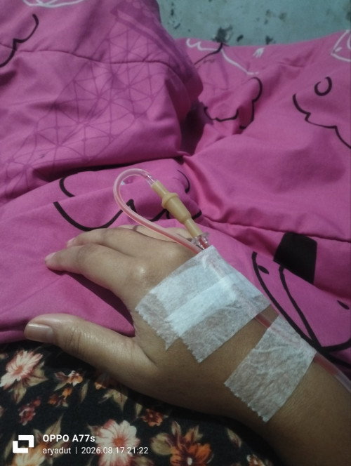 Siapa yg ngalamin hamil 8 week d barengin asam lambung 🫣itu gimna ya?sampai di rawat saya