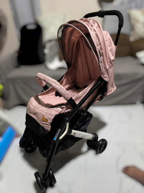 Apruva Airlite Pink SE-104P Stroller (USED ONCE / GOOD AS BRAND NEW)