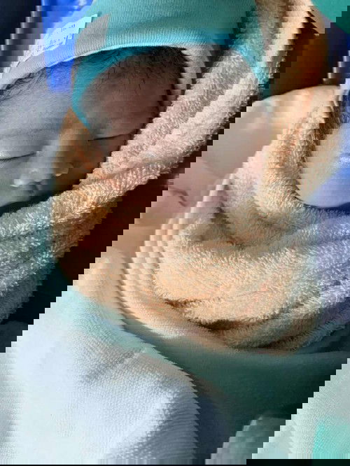 หลังจากที่แอบอยู่นาน