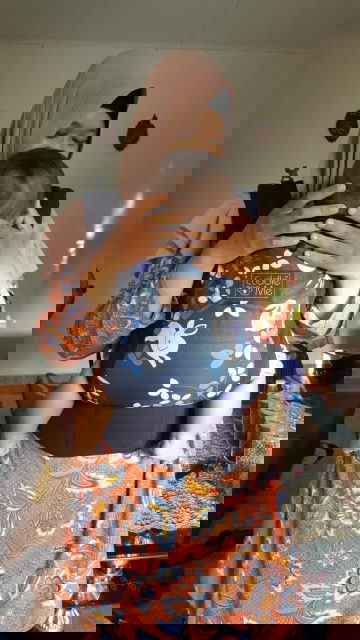 Cara Menggendong M Shape