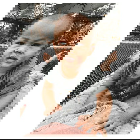 ลูกเป็นผื่นแดง