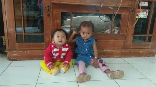bayi umur 9bln dan 18bln..