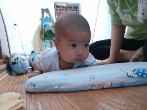 Các mom giúp em với ạ