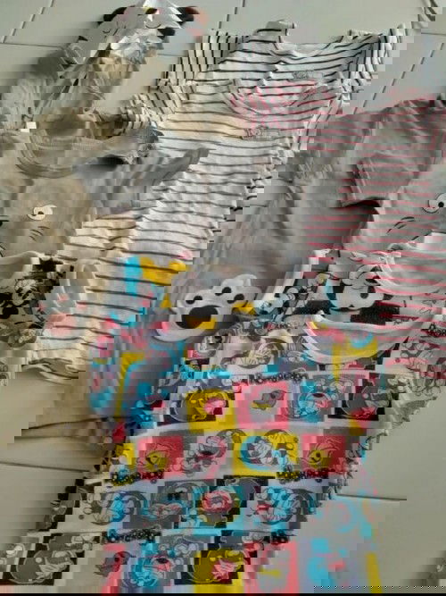 เสื้อผ้าส่งต่อสำหรับคุณแม่งบน้อยค่ะ