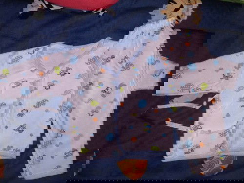 Preloved Newborn Clothes