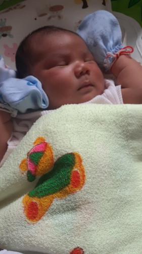 แตกแล้วจร้า ผ.ช น.น4165กรัม ผ่าคลอดจ้า