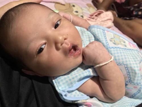 ทำไงให้น้องคอแข็งเร็วค่ะ